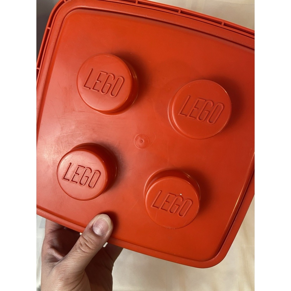 Vintage 1987 LEGO Storage Bucket Red 4 Stud Brick Lid Denmark - Picture 2 of 8